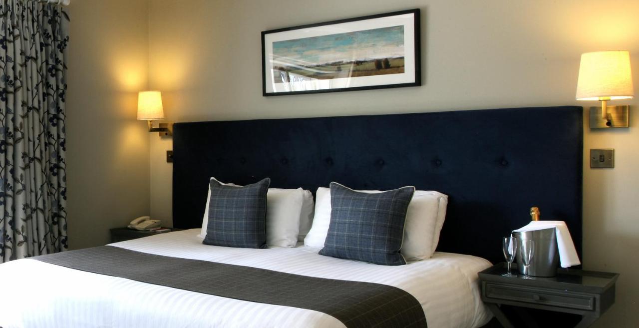The Bell Inn Hotel Lyndhurst Extérieur photo